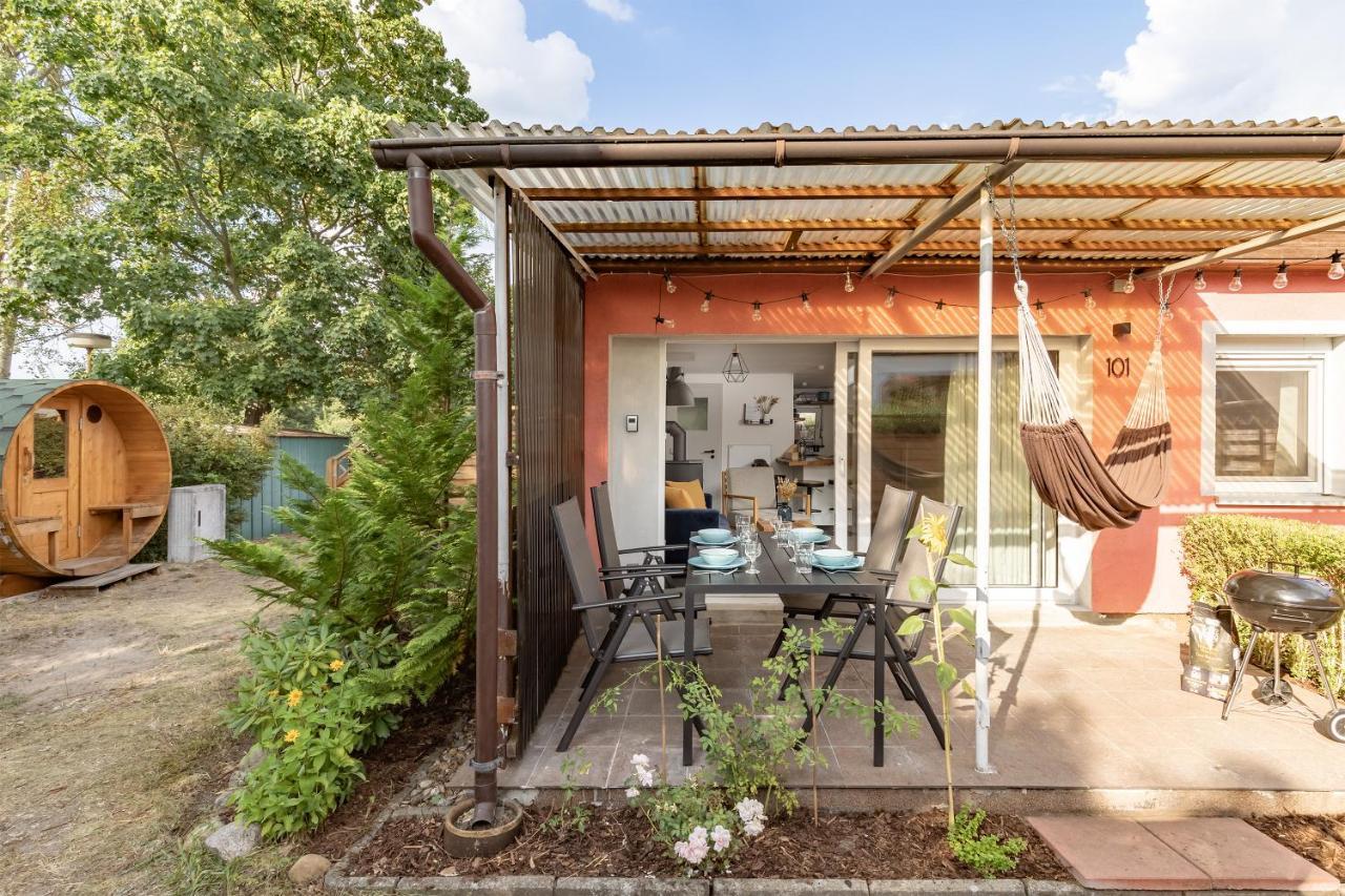 Am Grimnitzsee gemütliches Tiny House Bungalow mit Sauna und Kamin Joachimsthal Exterior foto